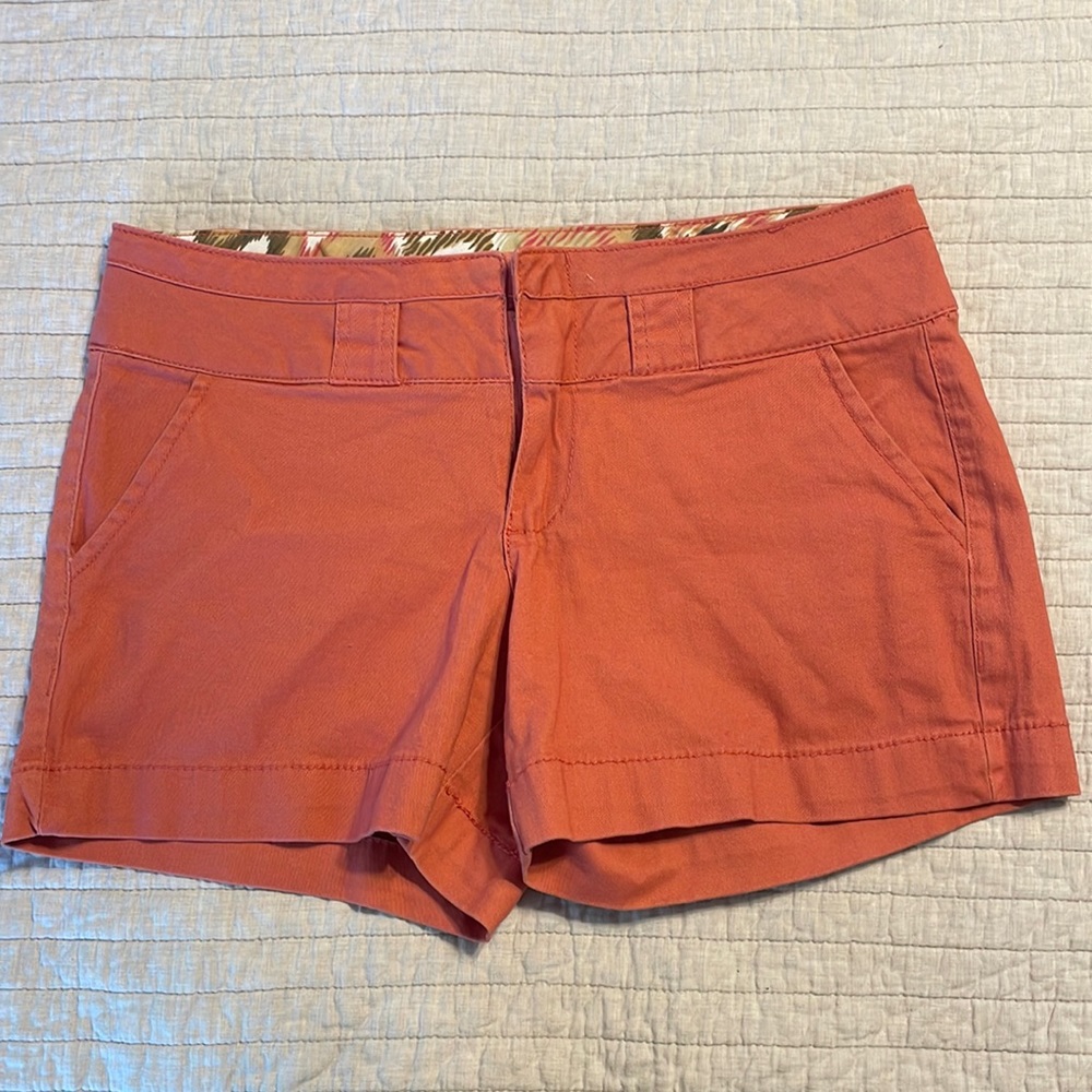 Copper Key coral chino shorts